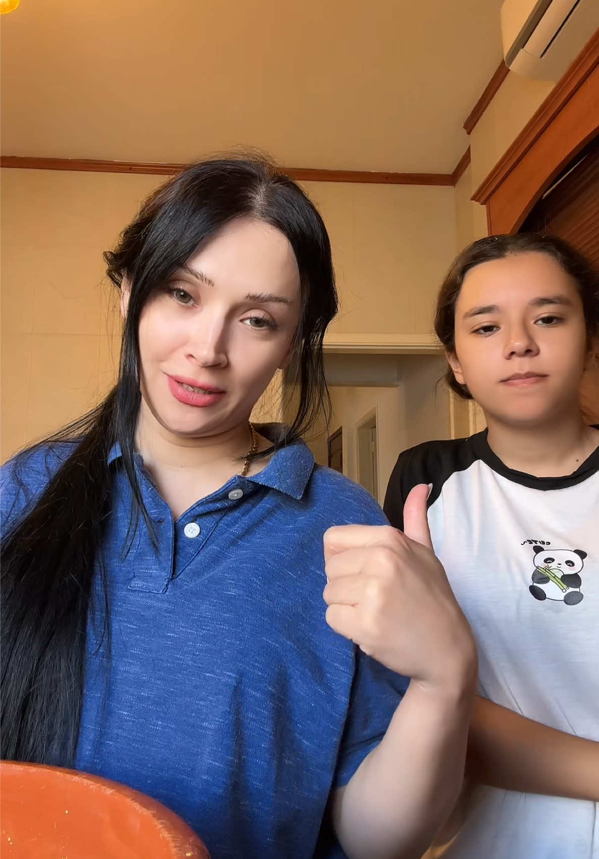 حمود حبيبي حمود😍😍😍 yummiii  #roramakeupartist #foryou #الدكتورة_رورا #الشعب_الصيني_ماله_حل😂😂 #viral 