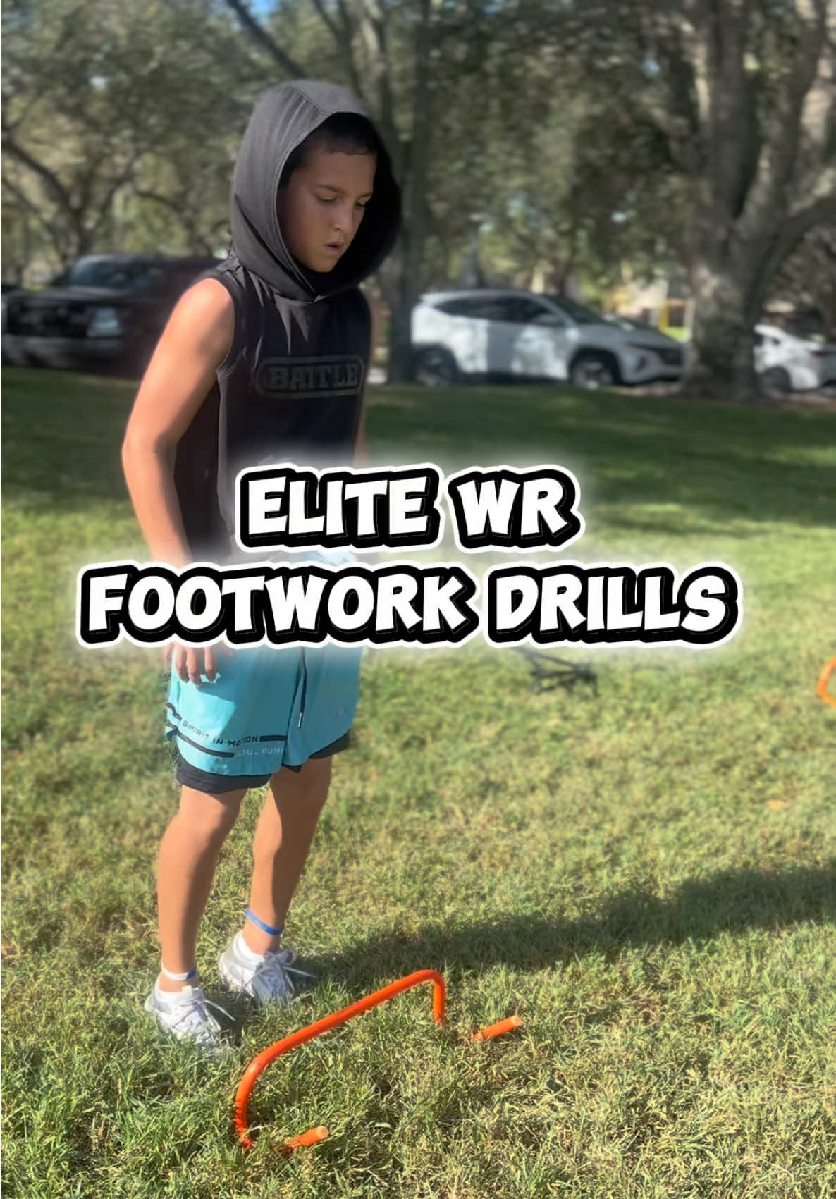 Elite Footwork Drills All Wide Receivers Should be Doing🔥🚨 Train your Feet to be Elite 👣🫡🔥 #fyp #football #footballtiktok #athlete #footwork 