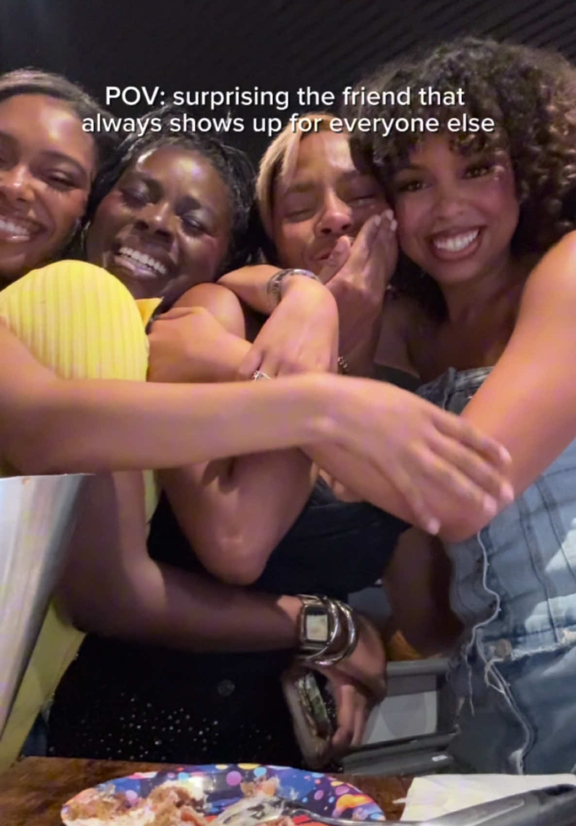 And she DIDNT SEE IT COMING AT ALL🥹 show up for those that show up for youuuuuuu!!! #fyp #friendship #girlhood 