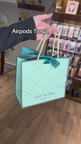 🎧✨ سماعات Treqa Bluetooth الجديدة وصلت عند Unitech 🔥 جودة صوت استثنائية بتصميم أنيق من الألومنيوم المقوّى 👌 استمتع بتجربة صوت نقية وراحة في الاستخدام طوال اليوم 🎶 والمفاجأة؟ 😍 أفضل سعر في تونس فقط عند Unitech مع الضمان، الفاتورة الأصلية، والتوصيل السريع لدارك 🚚💨 ⏰ الفرصة محدودة، لا تضيع العرض!