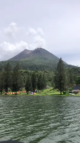 #laukawar #danaulaukawar #wisatakaro #sinabungberastagi #zonakalakkaro @Depari Speed Boat Lau Kawar 