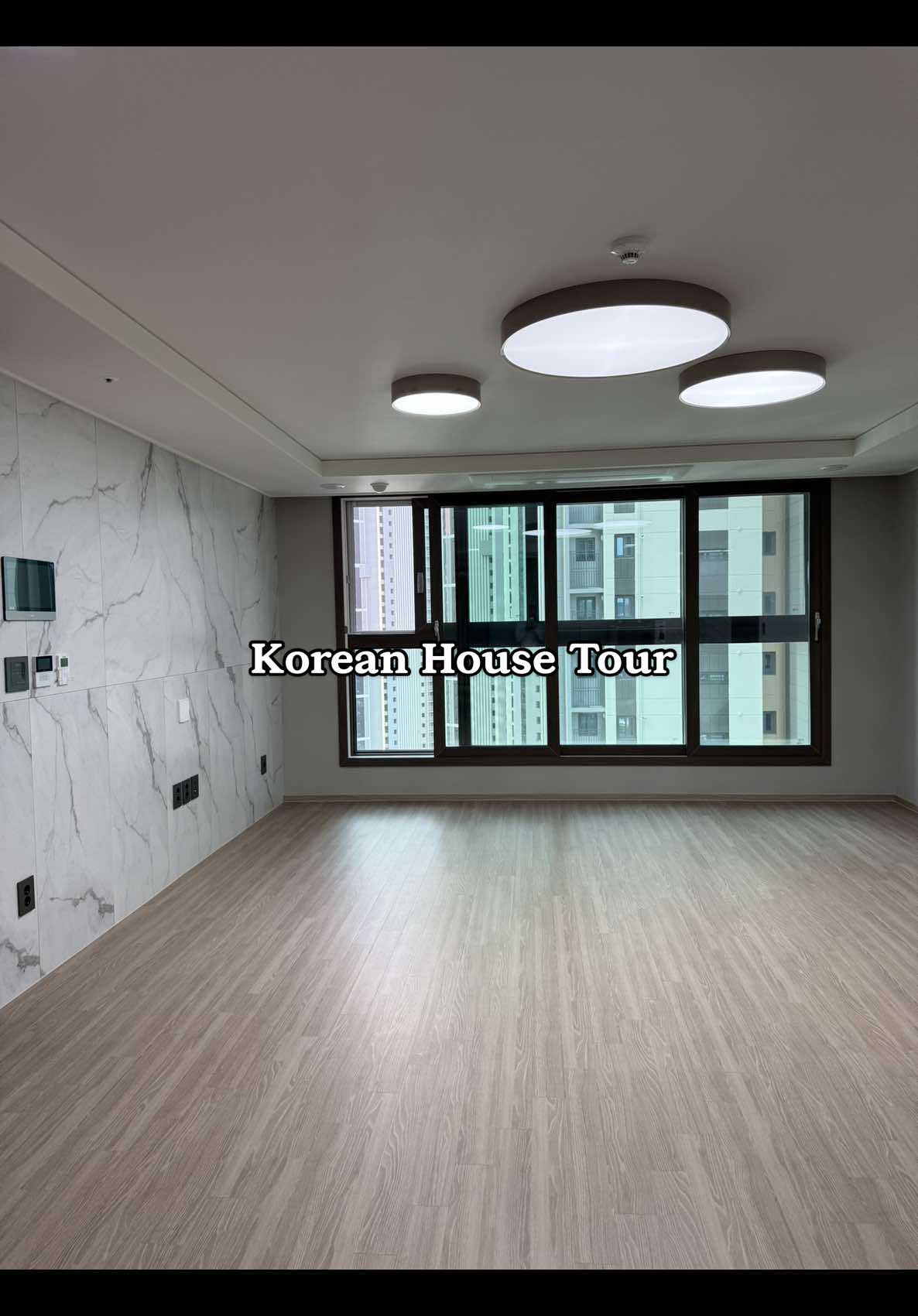 I Moved To Korea !!! 🤭😬 Brand new build 3 bedrooms, 2 baths, laundry room, private garage, & so many amenities.. Thankyou God! #newhome #koreanapartment #housetour #overseas 