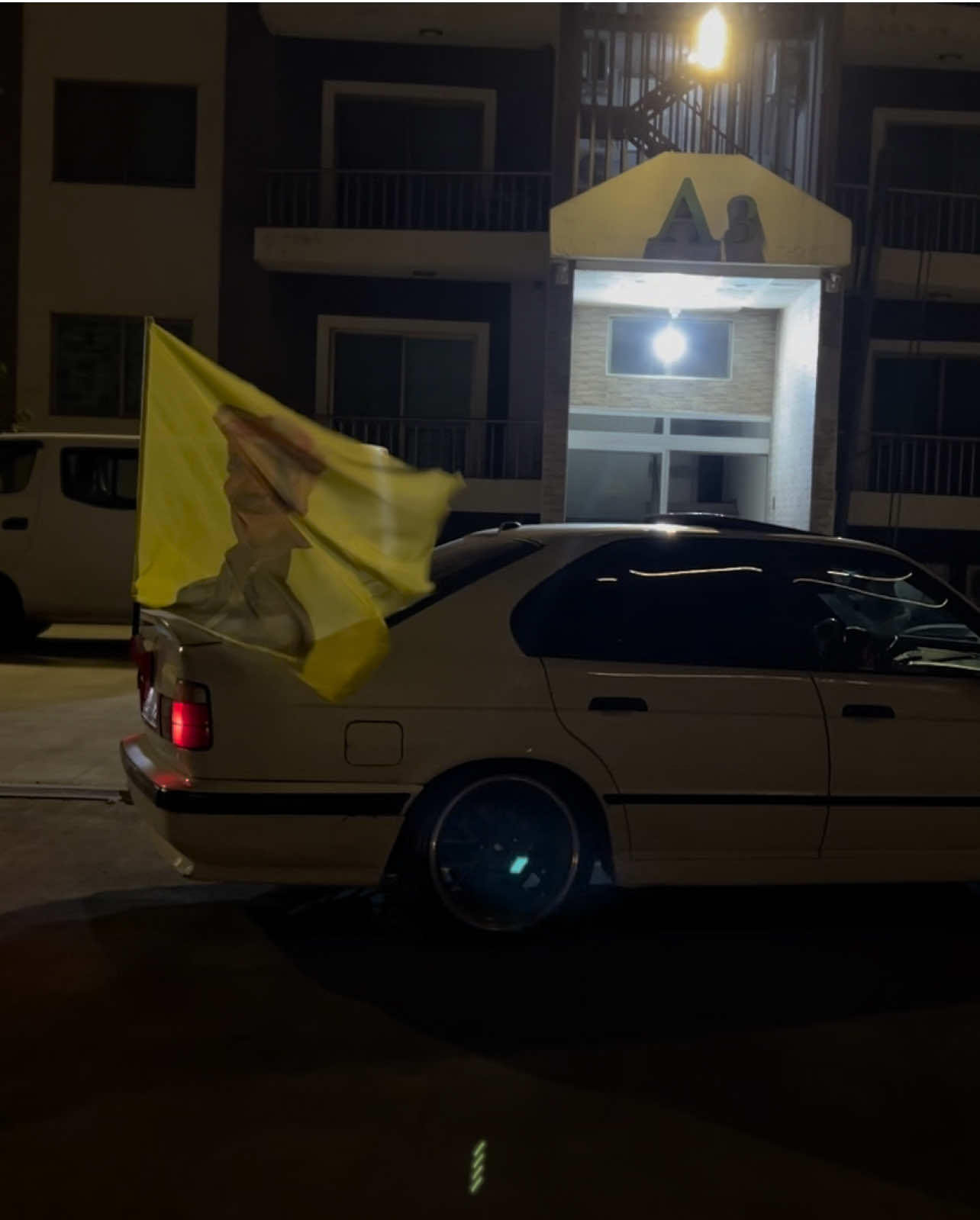 لەکەسیش نەترسن 😍🔥 #creatorsearchinsights #bmw #bmwmotorsport #fyp #شعب_الصيني_ماله_حل😂😂 