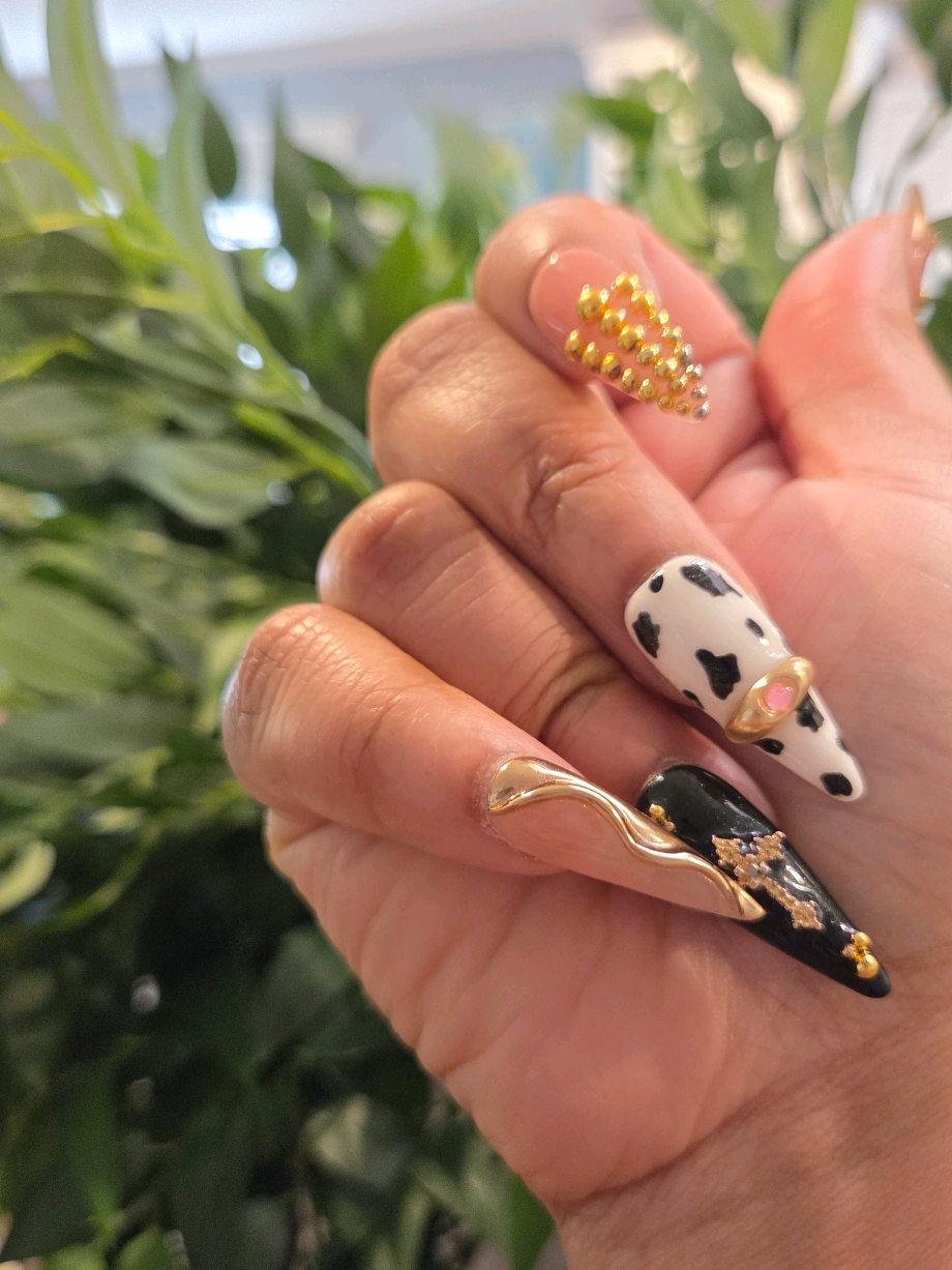 How to make your press on nails last & yes the glue does matter.  I got my beauty secrets at @sally  Beauty Supply.  This is the end of week 2, headed into week 3 ...  I use a top coat & builder gel on my nail, then apply the glue on top of that & to the nail.  also etch the inside of your press on before applying the glue. It gets me 2-3 weeks wear, every time & my nails aren't damaged.  _👑_ _👑_ _👑_ #nailtok #pressonnails #gelxnails #diynails #beautysecrets