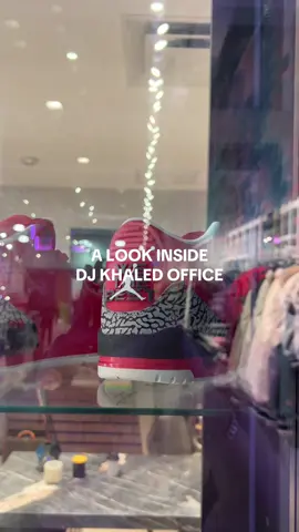 See anything you like in DJ Khaled office? 