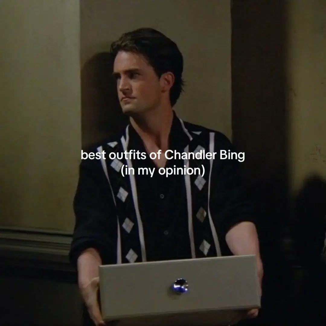 this boy is so iconic fr #chandlerbing #friends #90s #90soutfit #viral 