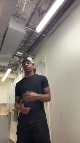 My arms hurt so 10% #J4hari #music #faith 