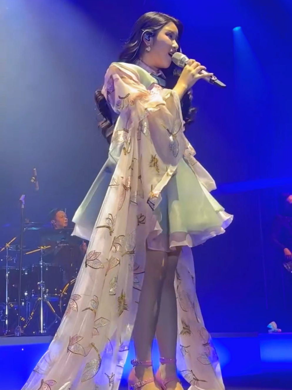 Tiara Andini, konser The Joerney Continues #peterpan #semuatentangkita @initiaraandini 