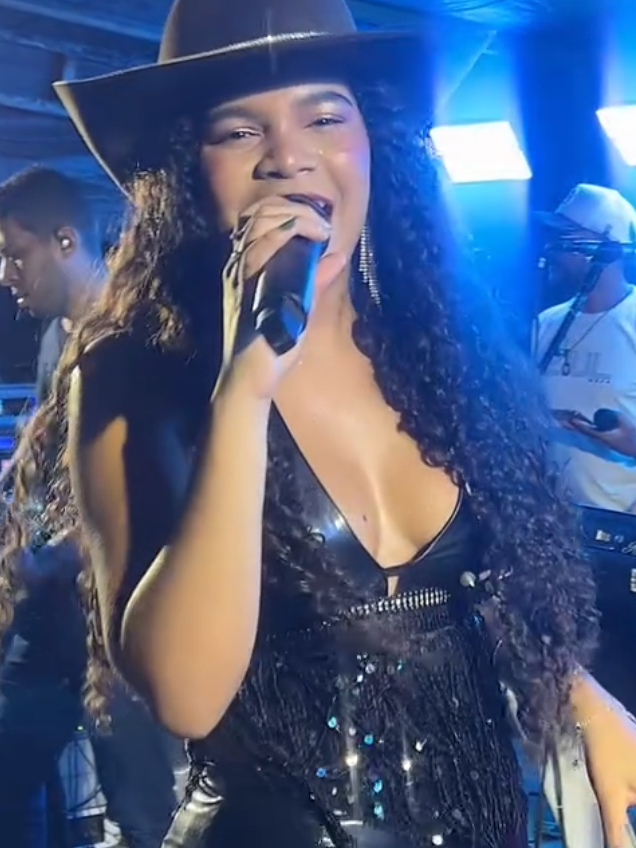 Chama 🔥  @𝗥𝗮𝗶𝗹𝗲𝗻𝗮𝘀𝗵𝗼𝘄𝗼𝗳𝗰 @𝗥𝗮𝗶𝗹𝗲𝗻𝗮𝘀𝗵𝗼𝘄𝗼𝗳𝗰 @𝗥𝗮𝗶𝗹𝗲𝗻𝗮𝘀𝗵𝗼𝘄𝗼𝗳𝗰  #railenashow #teresina #morena #moreninha #morenagostasa 