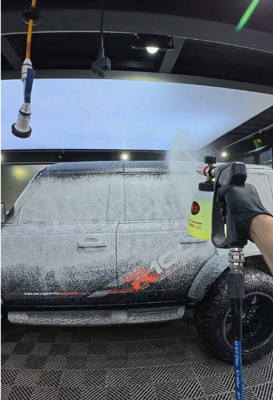 detailing Ford Bronco #detailing #detailingcars #carwashing #washingcar #cardetailing 