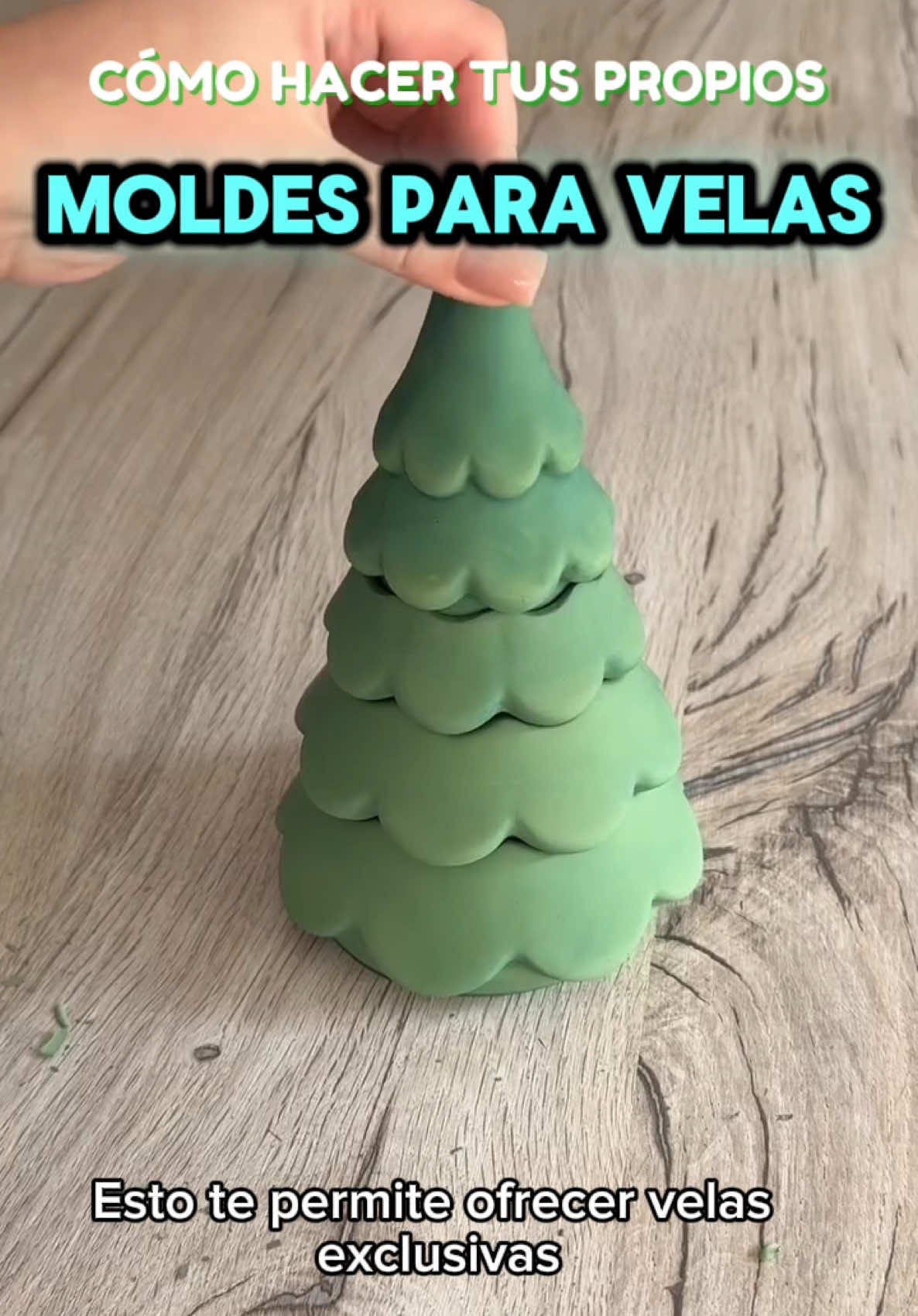 ✨Crear figuras únicas: postres, flores, temáticas de temporada… sin depender de lo que venden las tiendas. 🕯️Esto te permite ofrecer velas exclusivas, cobrar más y atraer clientes que buscan algo diferente.😍 #velasdecorativas #velasartesanales #velasaromaticas #velas #emprendedesdecasa 