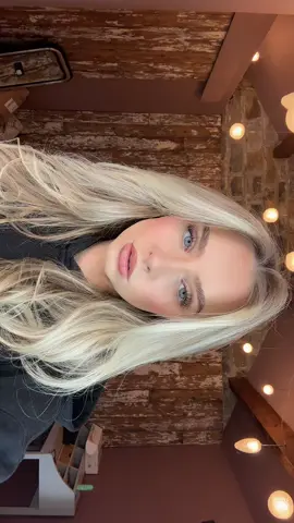 @RevitaLashCosmetics is the outfit c