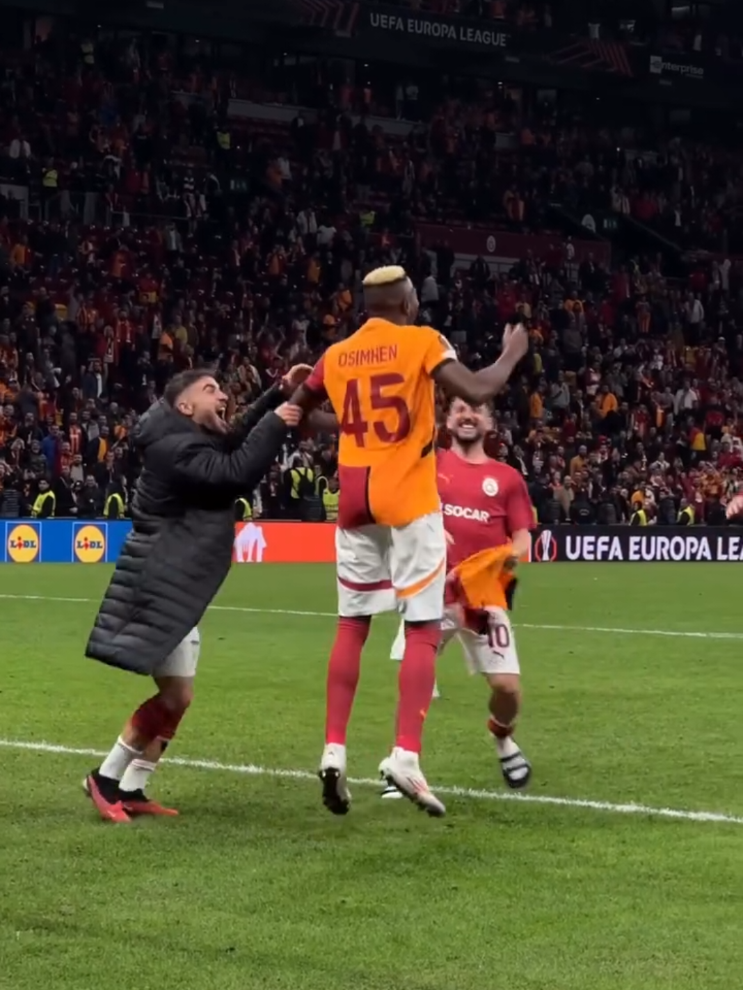 oo shh 🤫 1 2 3.. #osimhen #galatasaray #championsleague #followers➕ #trend 
