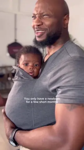 You’ll never regret the moments you keep them close 💕 #thedadshirt #dad #baby #newborn #pregnant