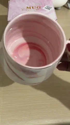 Mahilig ka magkape pero hindi pa ganto ang mig mo? Eto na yung aign para magpalot ng mug! 109 ko lang to nabili kaya mag check out kana din habang salee pa to! #ceramicmug #nordicmug #searchcreatorssearchinsights #fyp #viraltiktok 