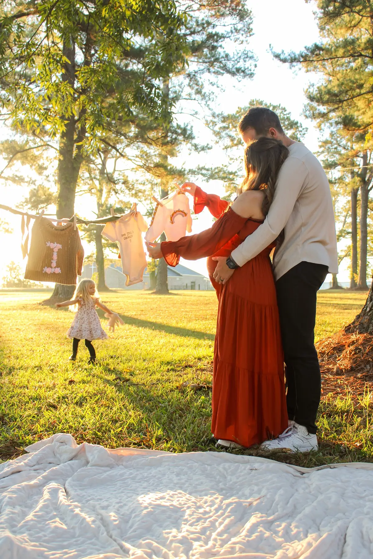 So proud to be apart of another cousin being added! You are so loved! Gods beauty with the sunrise and the glow of a mother🫠🤍💗 @Bekah Bennett 