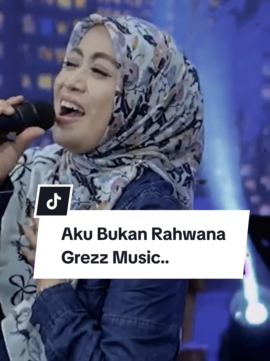 Assalamualaikuum Lagune Enak poll,  Siapa dulu penciptanya.. permisi mas #adibalsahrul  Senang bgt bisa nyanyi lagu ini bersama teman2 live music..  #sahabatlilinherlina #lilinherlina #akubukanrahwana #kingnassar 
