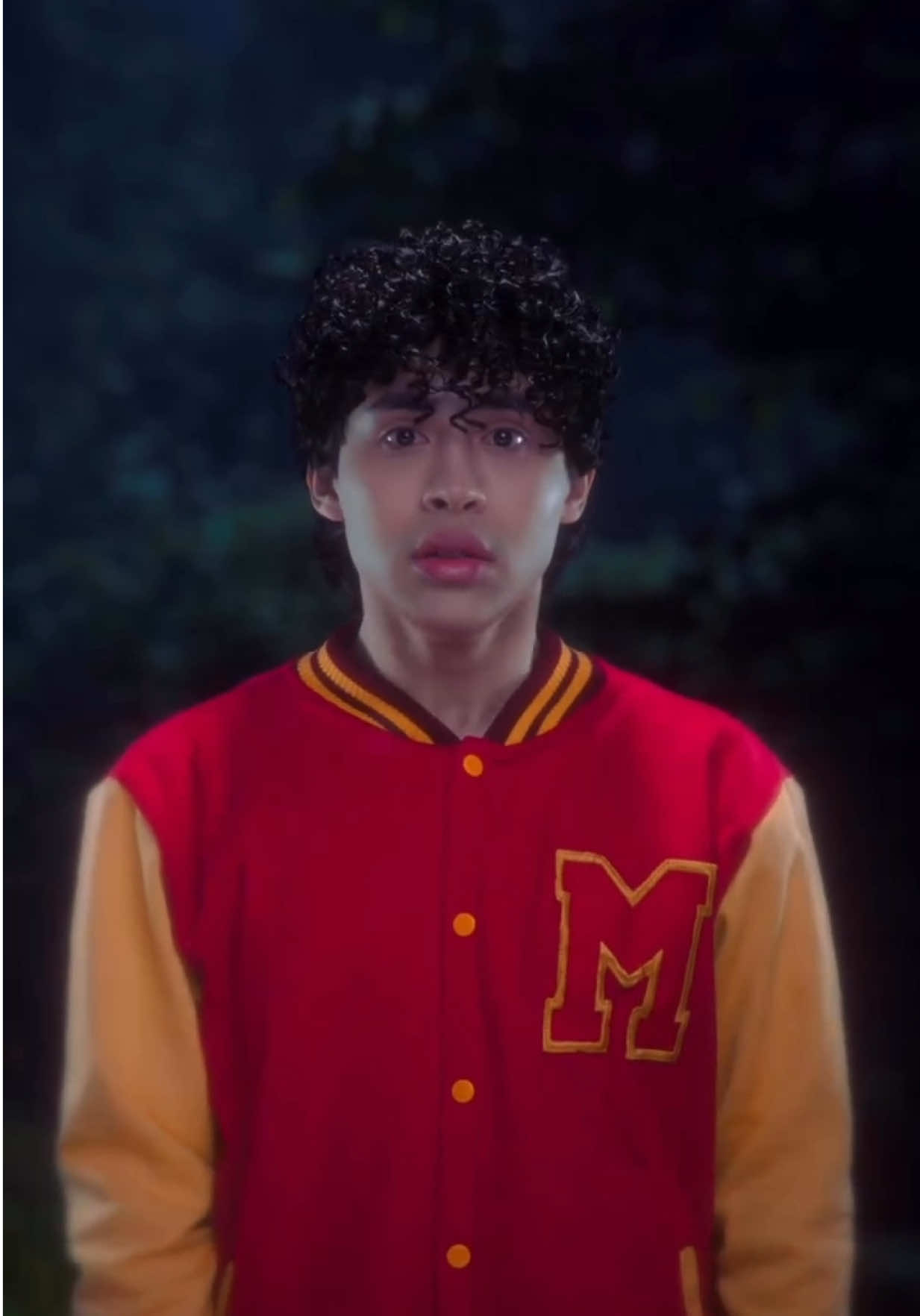 Meuu, isso tá perfeito 💖 . . . @Rafael Santos te amo muitooo🥹💜 . . . #makeup #halloweenmakeup #fyppppppppppppppppppppppp #foryoupage 