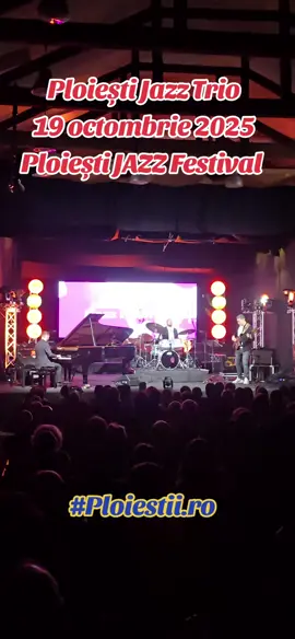 Sorin Zlat (pian), Razvan Cojanu (contrabas) și Laurențiu Stefan (tobe) sunt Ploiești Jazz trio live la Ploiești Jazz Festival 2025  #FilarmonicaPloiesti #Jazz #JazzDoIt #Concert #PloieștiJazzTrio @@MMC_AGENCY @DADATV @dj_daniel_official @Andi Enache @filarmonicaploiesti @Vlad Mateescu @Daniel Nicodin @Sorin Zlat 