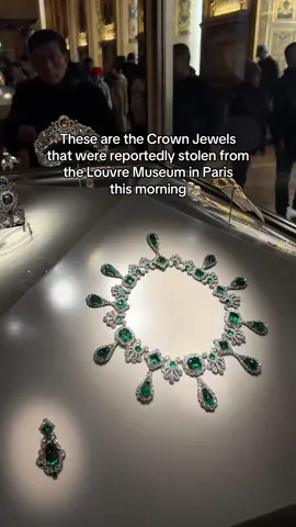 These are some of the Napoleon Crown Jewels which have reportedly been stolen from the Louvre Museum in a heist this morning the 19th of October. Did you get to see them before they went missing? They were on our Le Walk Tour and are one of the most priceless pieces in the museum🥲  #louvre #louvremuseum #paris #napoleon #crownjewels 