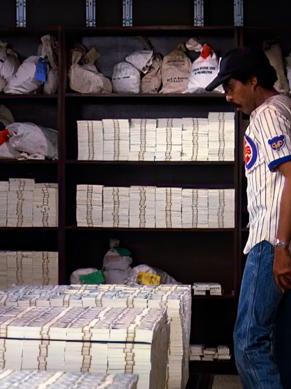 What would you do if you were given 30 million and spent it all in one month?#movie #foryou 