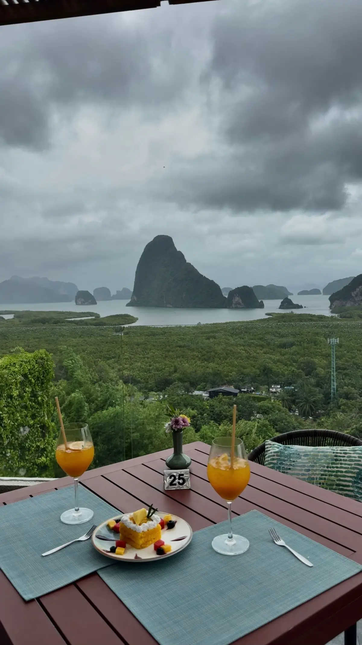 #تايلند🇹🇭 #بوكيت_تايلاند #سياحة_سفر_رحلات #مطر#مطاعم_بوكيت 