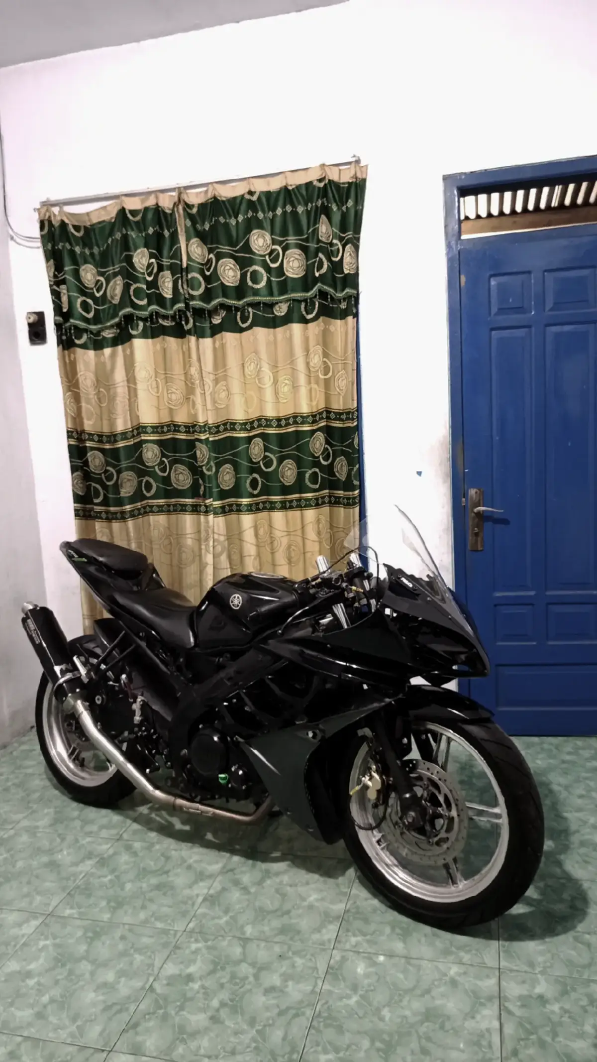 motor tua#r15 #fyp #r15v2 #r15v2genk #r15modifikasi 