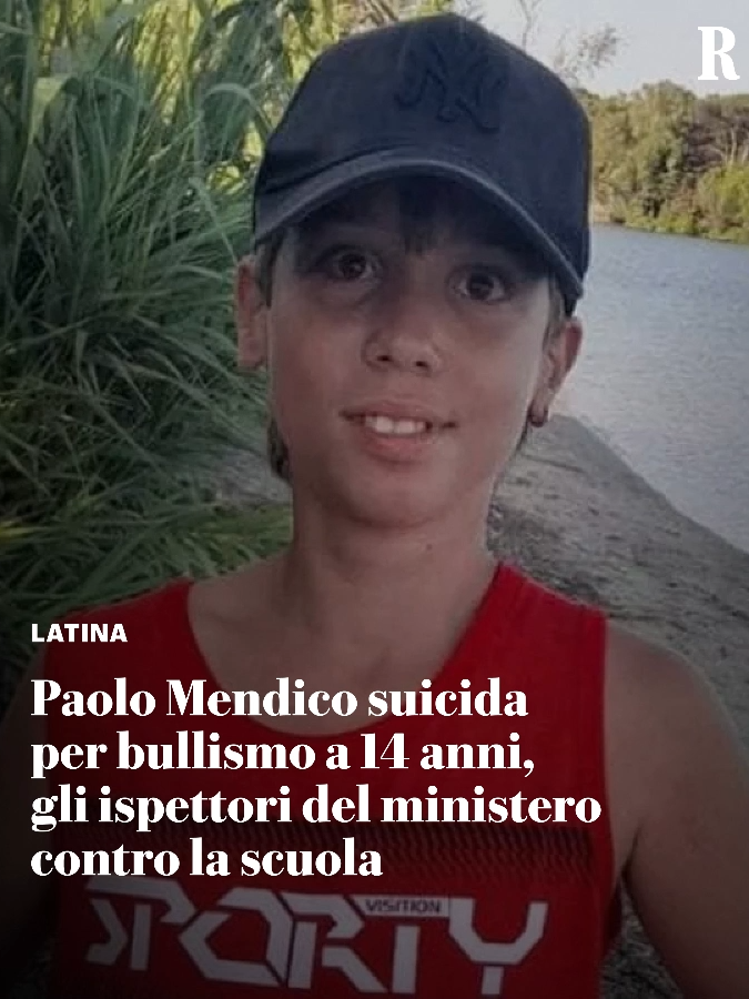 I genitori avevano ragione: più volte avevano denunciato che Paolo era oggetto di scherno da parte dei compagni e forse non solo ma le loro parole furono sottovalutate. Una nuova fase si apre nell’inchiesta sulla morte di Paolo Mendico, il quattordicenne di Santi Cosma e Damiano (Latina) che si è tolto la vita l’11 settembre scorso, poche ore prima dell’inizio dell’anno scolastico. Dopo settimane di accertamenti, il Ministero dell’Istruzione ha concluso le ispezioni avviate presso l’istituto Pacinotti di Fondi, dove il ragazzo era iscritto, e si prepara ora a notificare contestazioni disciplinari al personale scolastico coinvolto. I genitori di Paolo avevano ragione: le loro ripetute segnalazioni alla scuola sugli episodi di bullismo che il ragazzino aveva subìto furono prese sottogamba. L’articolo completo di Alessandra Ziniti su Repubblica