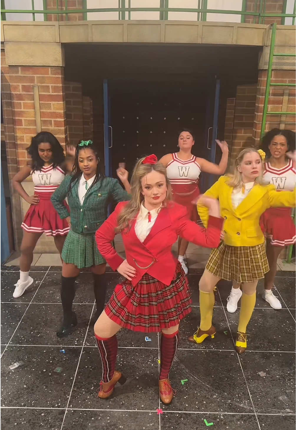 Wanna be us? You cannot. 💋 @13 Going On 30 - The Musical #Heathers #HeathersTheMusical #13GoingOn30TheMusical #mydaddyownsayacht 