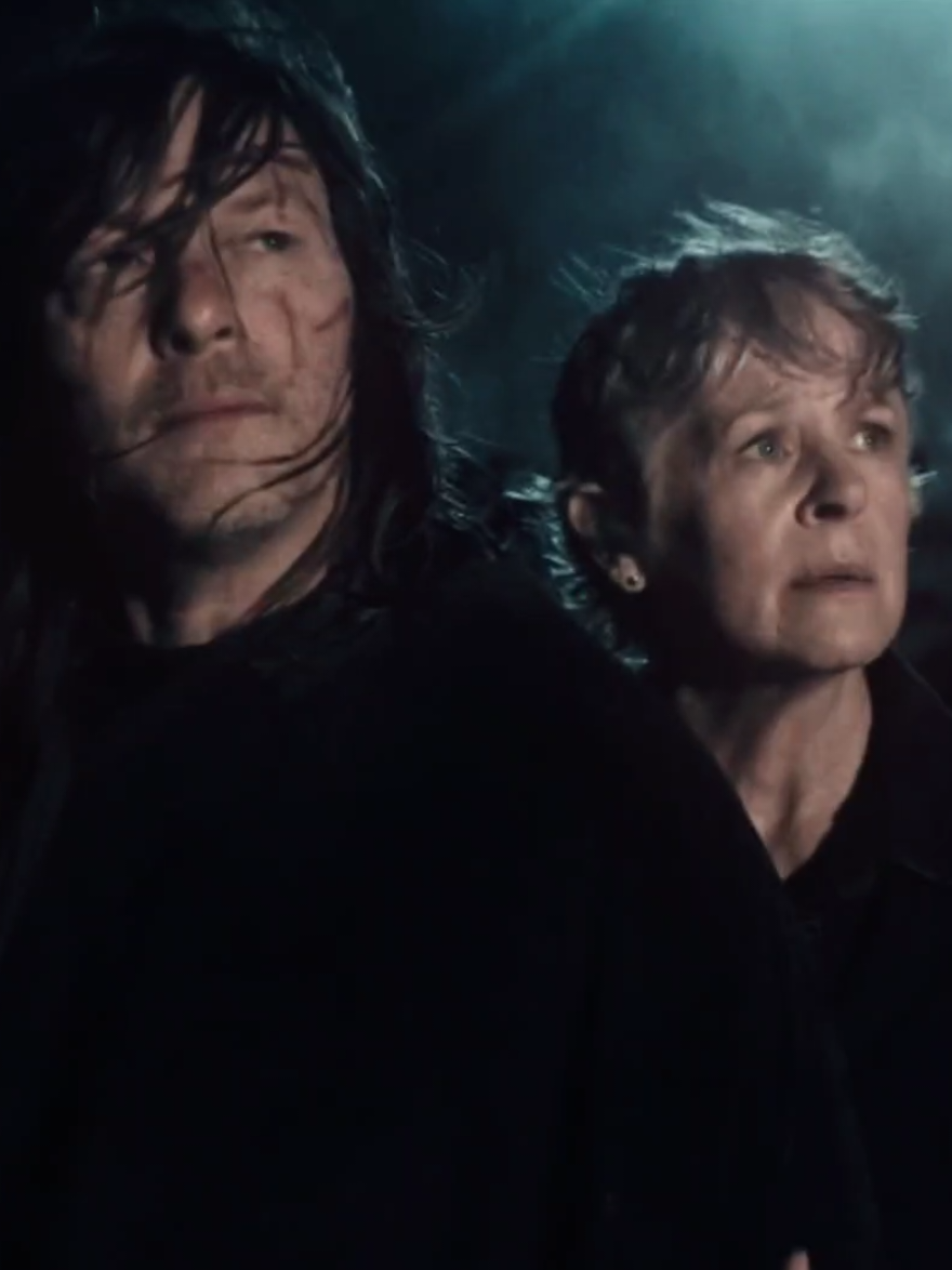 тгк: grahamm彡 #grahammedits #daryldixon #carolpeletier #darylandcarol #normanreedus #melissamcbride #thewalkingdead #twd #ходячиемертвецы #дэрилдиксон #кэролпелетье 