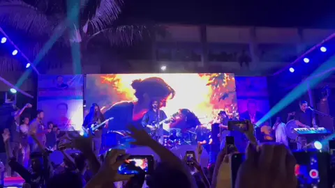 হ্যা 😌🖤 #shironamhin #ma #banglabandmusic #foryoupage #foryoupageofficiall  