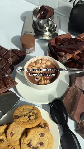 We’re stirring up something cozy & sweet, no mug required 🍫 #kbeauty #laneige #hotcocoa #lipmask 