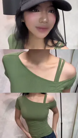 y2k muse energy 🪩💃 #y2ktop #y2kfashion #heyzoeytops #heyzoeytop #trendytops 