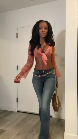 OOTN 🧡  And omg I’ve been listening to this song non-stop since it dropped 🔥  #OOTD #fyp #nyc 