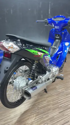 หัวเถิกก็เฟี้ยวทำไมต้องไฟเลี้ยวบังลม🫰🏻#ซุ้มหลังบ้าน🏠 #ดาราซอยสี่💜 #สุดหล่อมาแล้ว #Tom99 #บอมรังสิต 