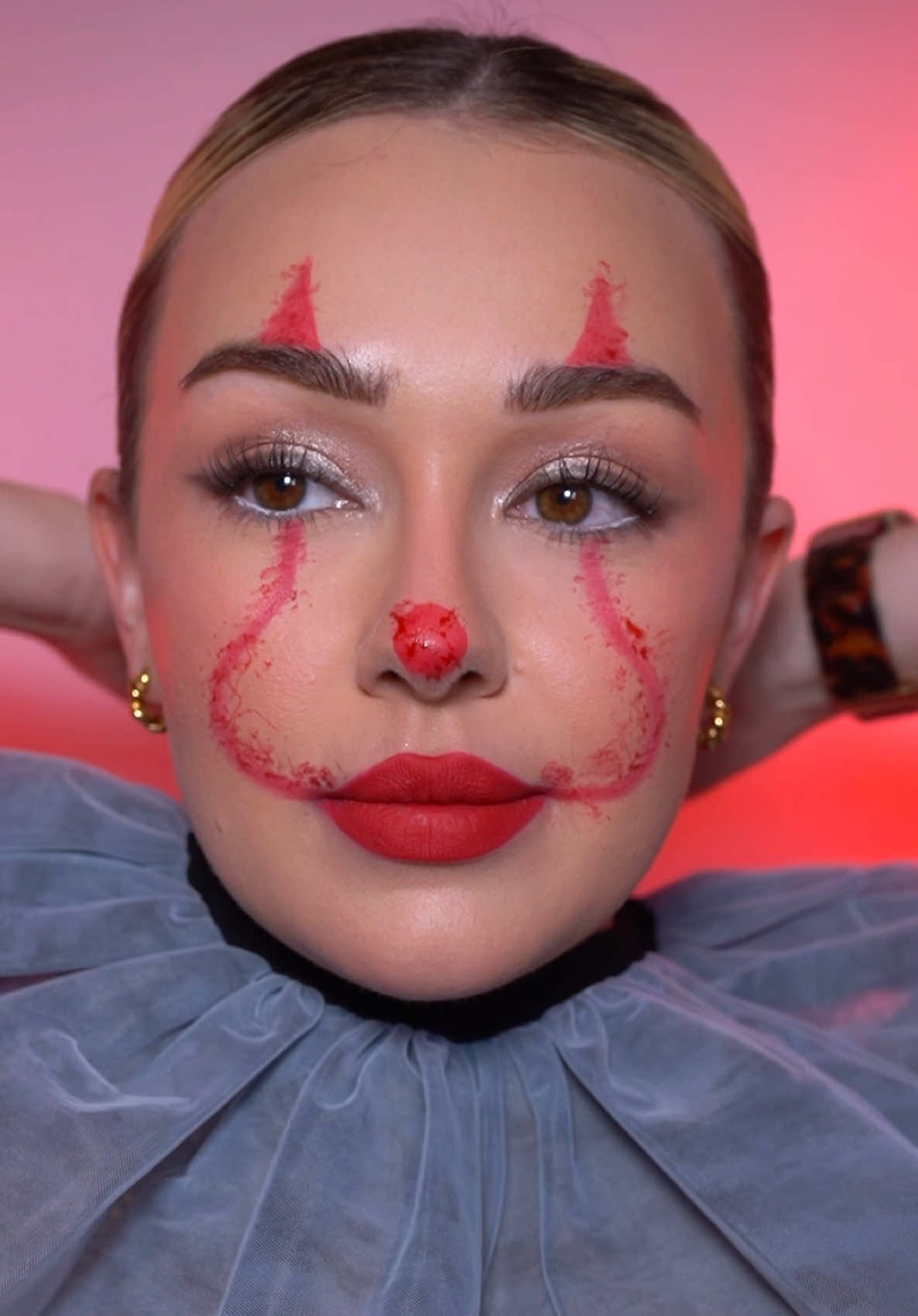 Easy Halloween clown using only red lipstick and @Makeup Revolution fake blood jelly 🩸 #Makeup #easyhalloweenmakeup #halloweenmakeup #clownmakeup 