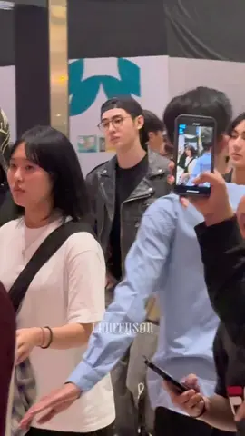 safe flight from Indonesian to Korea 🇮🇩🛫🇰🇷 cr: LAUFEYSON#enhypen 