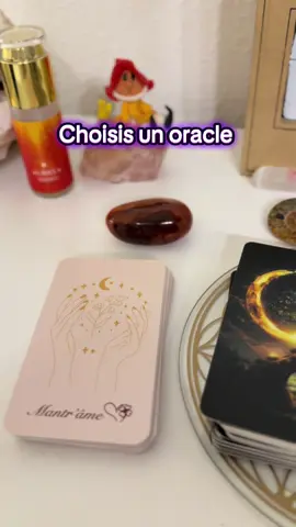 💫 Si tu as aimé ce tirage, mets un ❤️ et abonne-toi pour plus de guidance. 🌿 Quelle carte as-tu choisie ?  Dis-le en commentaire 🌸 Carolina Pagnozza  www.zenergies.ch #oracle #tiragedoracle #carteoracle #guidancedelâme #énergiedujour      