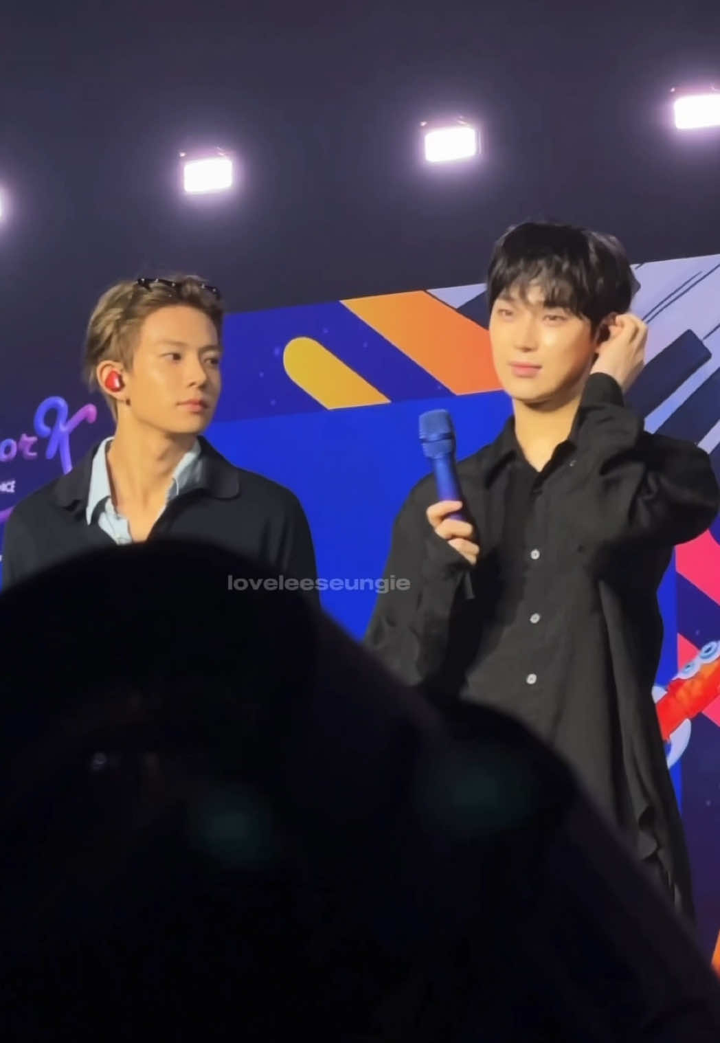 im obsessed with them in these hairstyles omg 🏃🏃 #enhypen #heeseung #sunoo #heesun #fyp