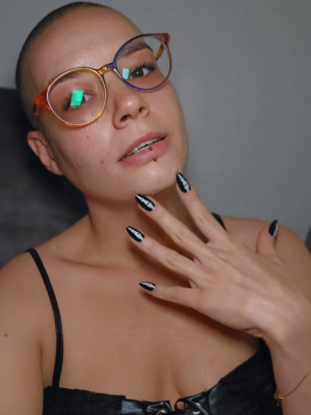💅 - - - #buzzcut #shavedhead #naturalbeauty #sugar 