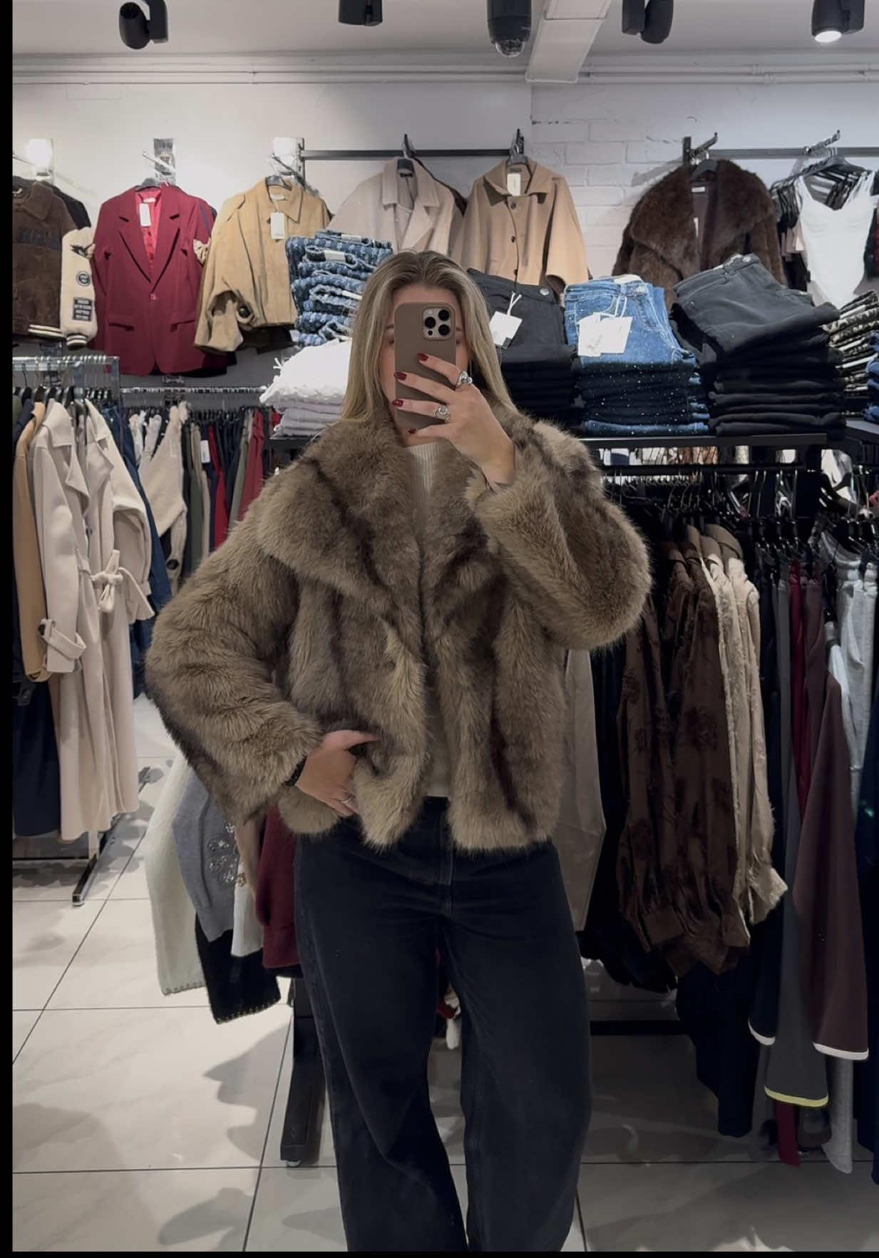 Alsof ik nog niet genoeg kleding had #shoppinghaul #shoppen #zara #primark #zaandam 