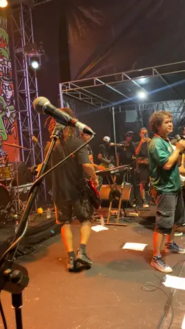 Momonon live brebes… #djarumcoklatextra #coklatextrasilahturahmi #extrakeunharimu