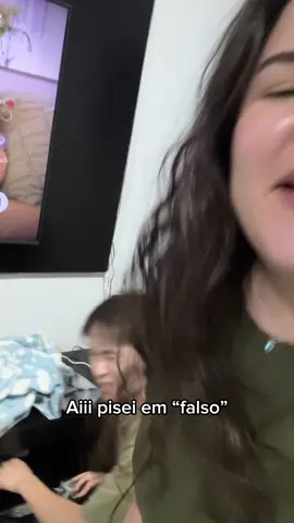 Não chame ele de falsu 😂