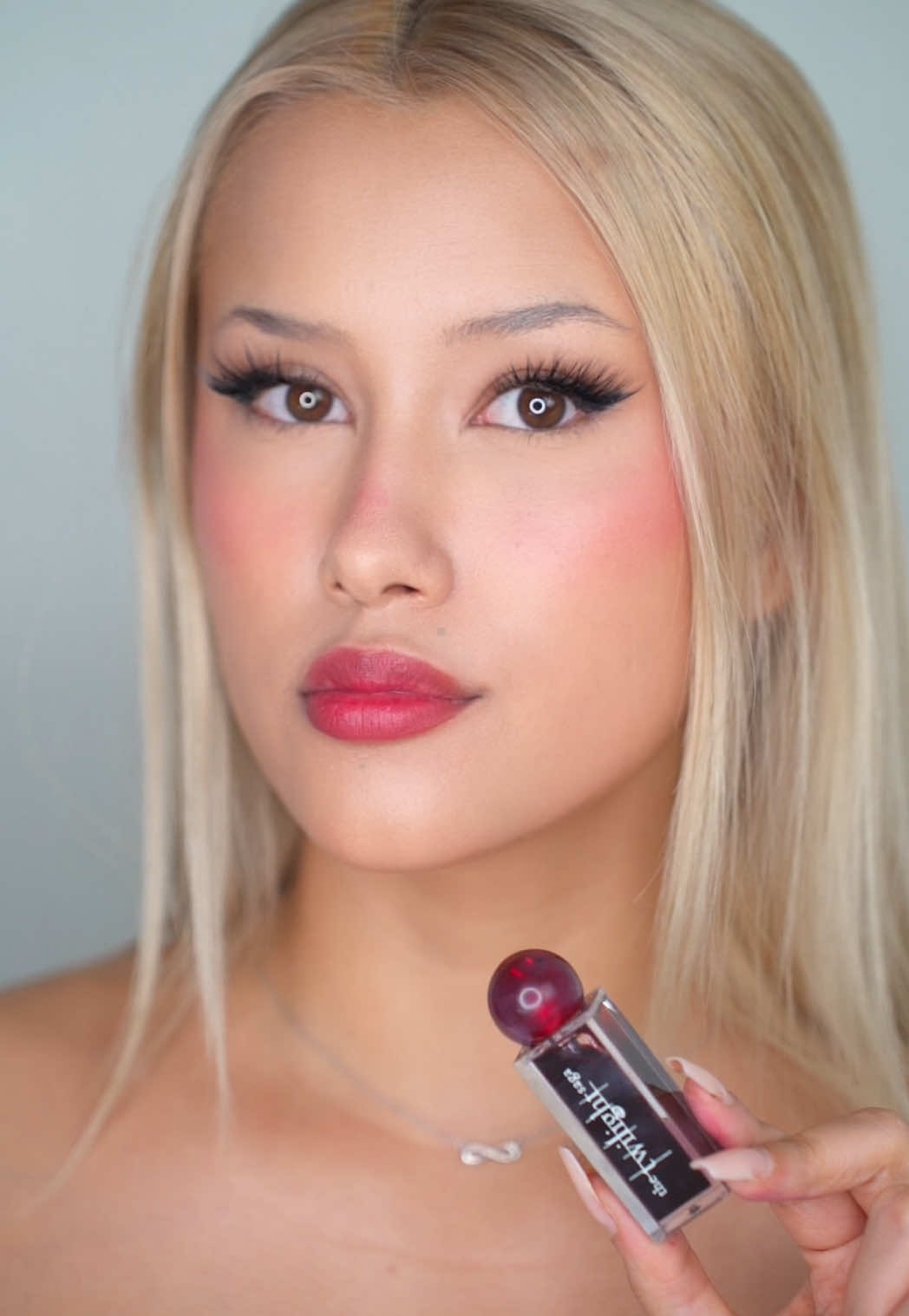 Anzeige | Would you wear lip tint as blush AND lipstick? 👄✨ Twilight glam has me mesmerized 🩸 @SHEGLAM #SHEGLAM #SHEGLAMXTHETWILIGHTSAGA #SHEGLAMcrueltyfree #SHEGLAMCOLLECTI #THETWILIGHTSAGA 