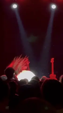 Secret show in Illinois . 