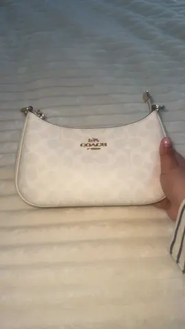 So pretty #coachnewyork #coach #purse 