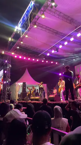 Oktober O nya apa #orangemisbali #lavora #chierafest #malang 