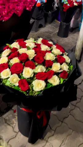 03087754606 place your order on WhatsApp/Same day delivery available all over Lahore  #floristlahore🌹 #lahoreflorist #sendflowerslahore #roomdecor #flowerdeliverylahore #plzunfrezemyaccount #samedaydelivery #plzzdontunderviewmyvideo #100kfollowers #100kviews #flowerboquetdelivery #grouth_my_tiktok_account #gajrylove❤ #foryoupage #flowershoplahore #giftideas #giftshop #overseaspakistani #eventsdecore 