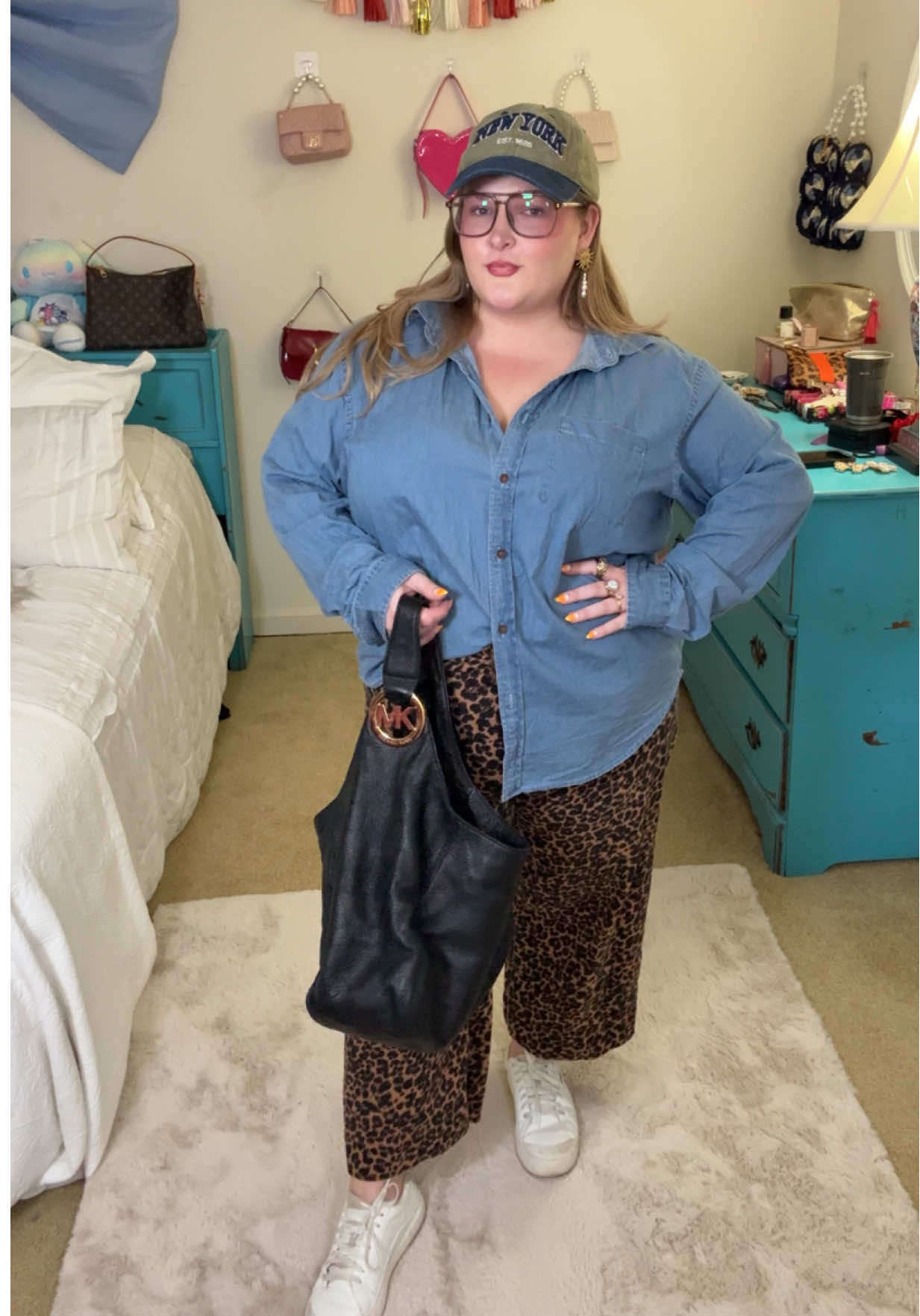Casual plus size OOTD for fall 🫶 I love a casual outfit that’s still stylish and shows off personal style!  Size 16 plus size outfit inspo • casual plus size outfit ideas • easy outfit inspo for my plus size girlies  #plussizefashion #plussizestyle #plussizeoutfitideas #plussizeoutfits #OOTD 