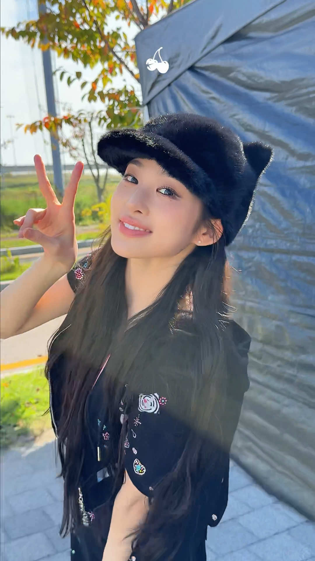 BDC @ 빗썸 나눔 뮤직 페스티벌 🐰🧡 𝙈𝘼𝘿𝙇𝙔 𝙈𝙀𝘿𝙇𝙀𝙔 #BabyDONTCry #BDC #베돈크 #FGirl #PNATION #피네이션